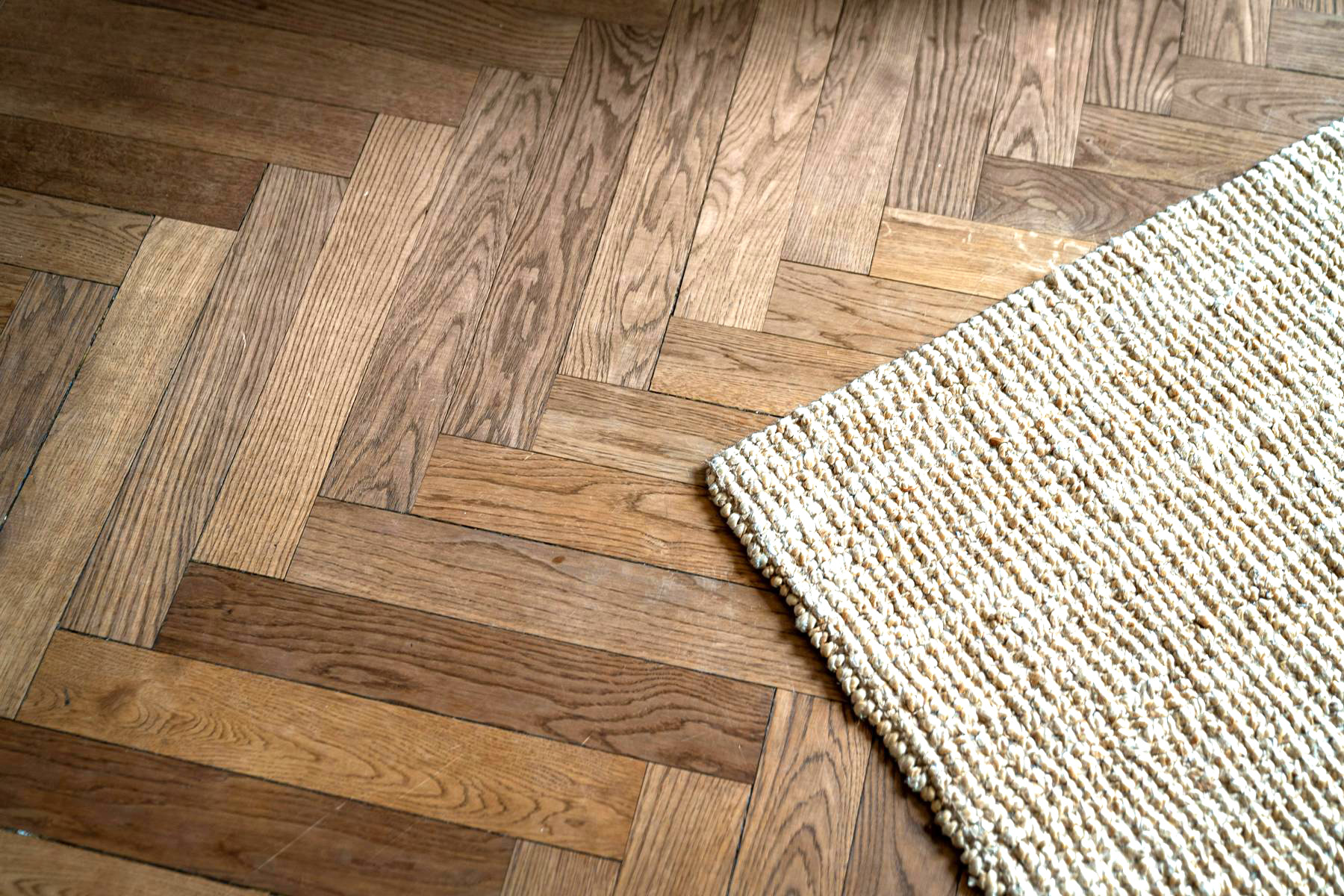 parkettboden-mit-teppich parkettboden-mit-teppich